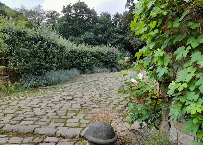 Tyas Cottage
